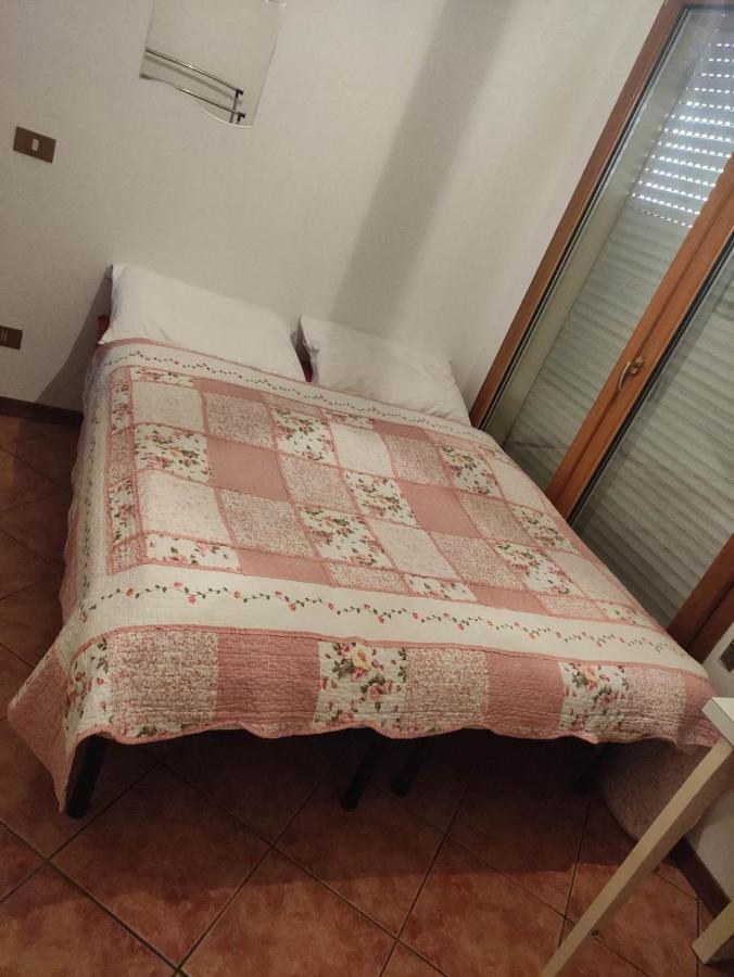 简约单人房间simple Single Room Mestre Exteriér fotografie
